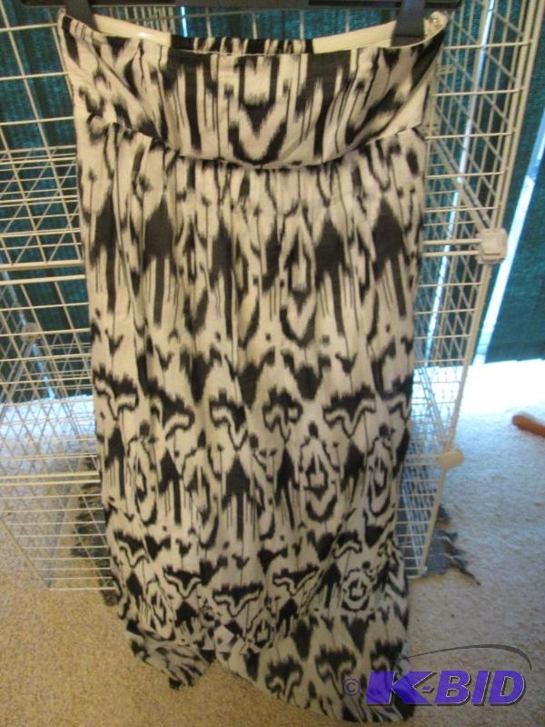 lot 194 image: Club Monaco strapless dress, elastic back...