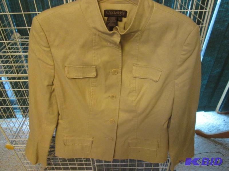 lot 202 image: Chadwicks ladies top, size 10...