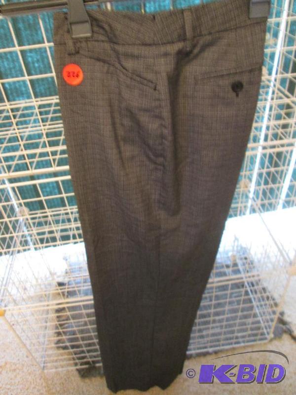 lot 226 image: 212 Collection ladies slacks, Petite, size 12...