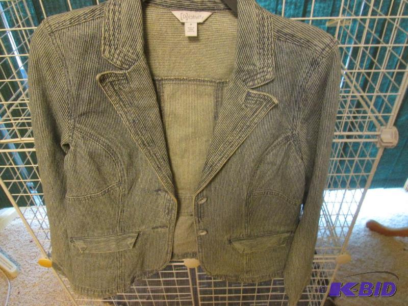 lot 231 image: Relativity ladies blazer size M...