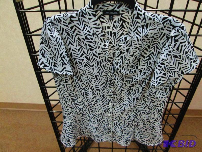 lot 25 image: Notations Ladies top, size M...