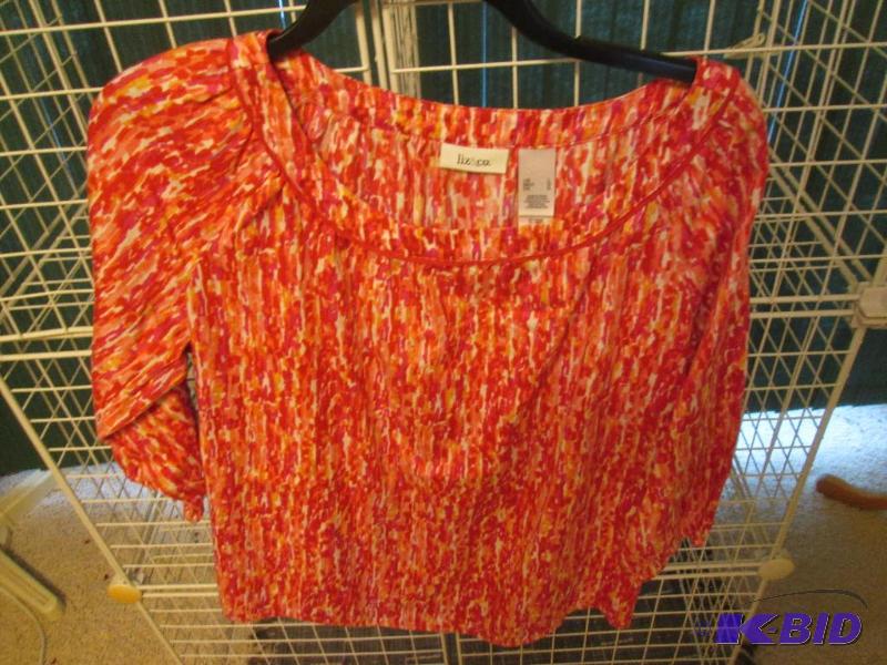 lot 262 image: Ladies shirt by Liz & Co size L...