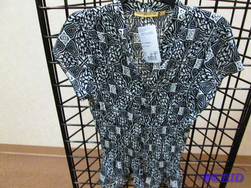 lot 27 image: Notations Ladies top, size L MSRP $58.00...