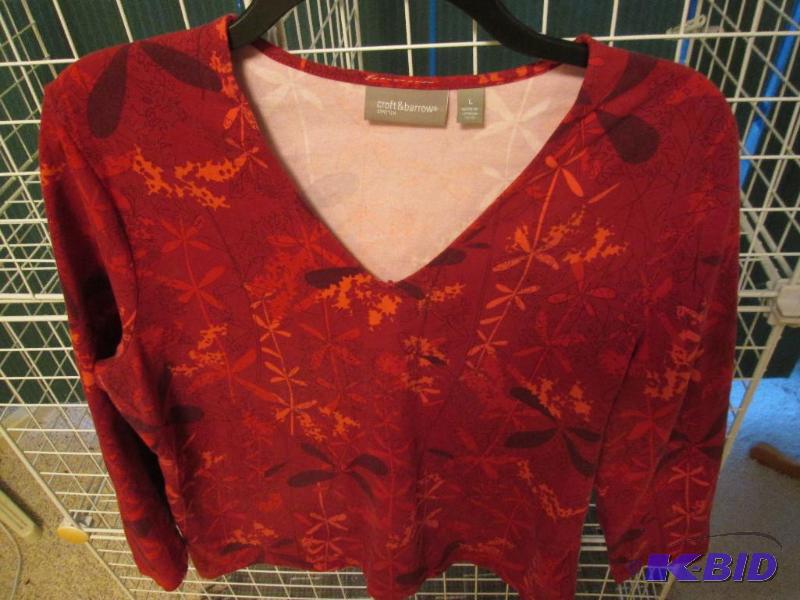 lot 280 image: Ladies shirt by Croft and Barrow, size L...