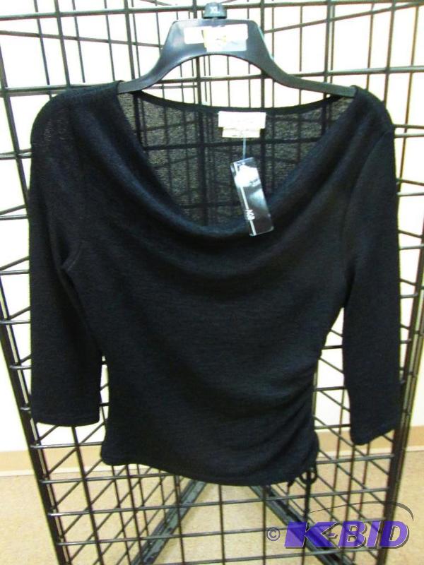 lot 3 image: Ladies A Byer top, size XL...