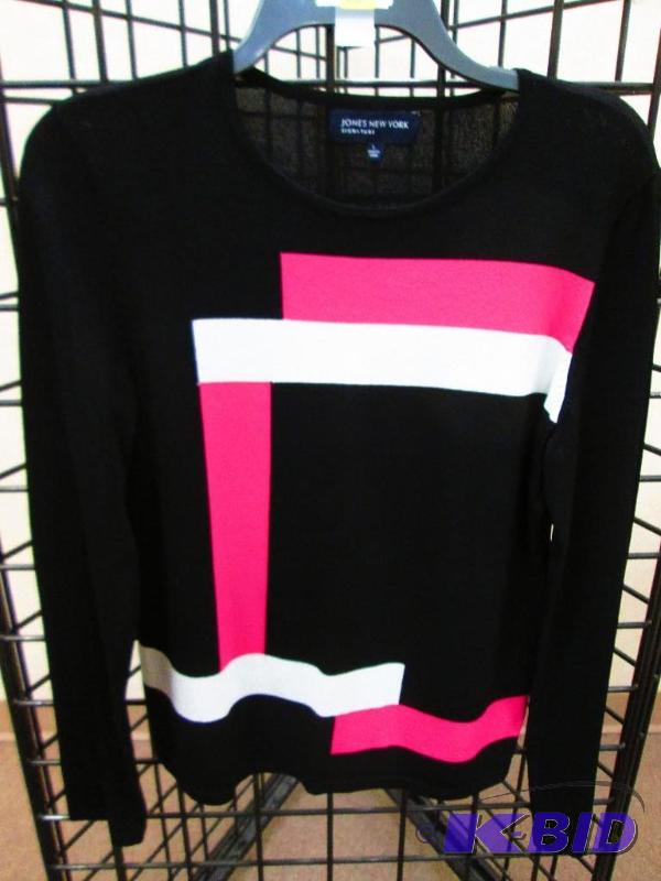 lot 6 image: Jones New York ladies top, size L...