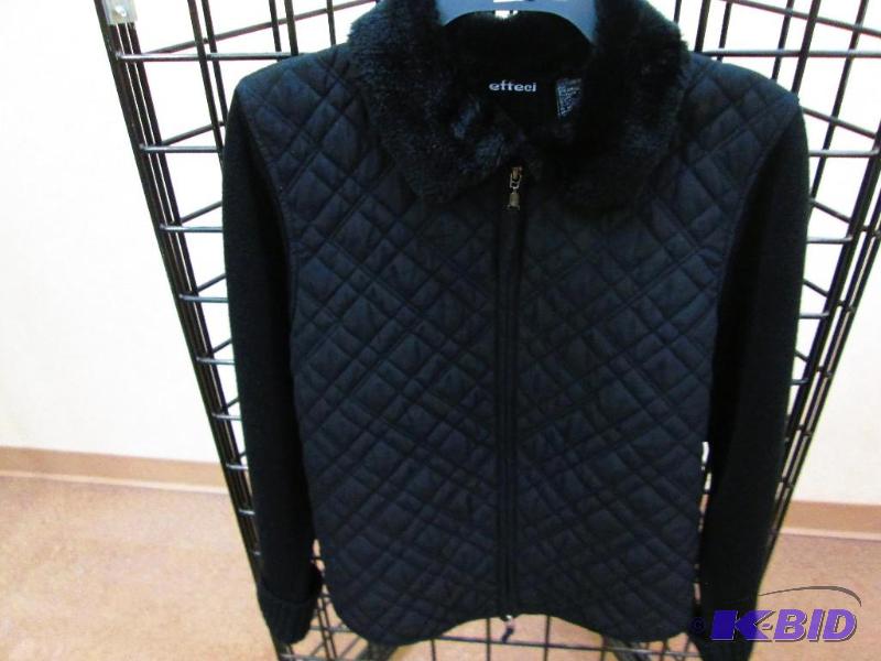 lot 60 image: Ladies effeci light jacket with knitted sleev...