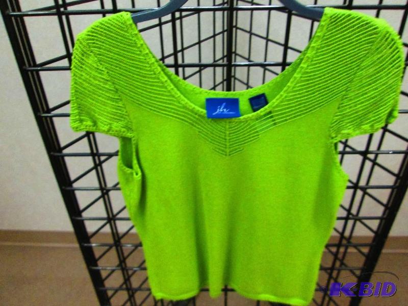 lot 62 image: J H Collectibles ladies sleeveless sweater, s...