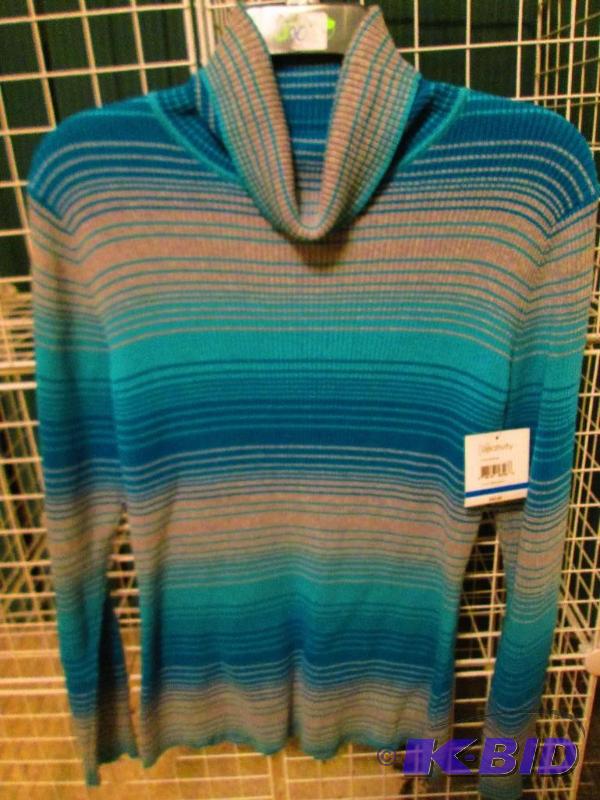 lot 79 image: Relativity ladies knit top, size XL MSRP $42....