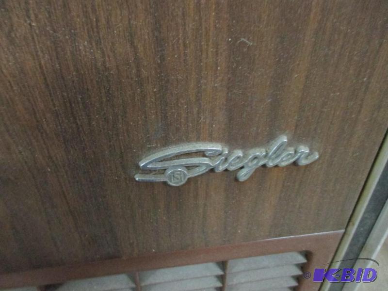 Siegler wall furnace... | December Consignments #3 | K-BID