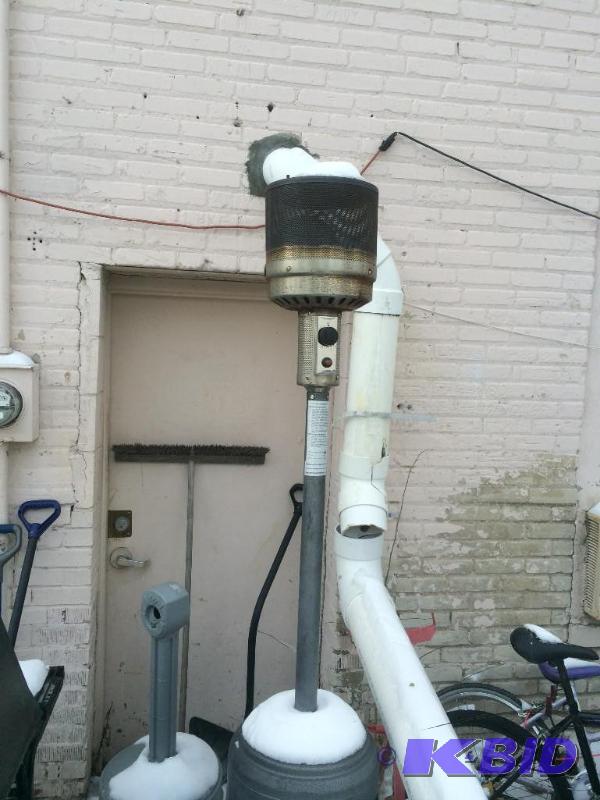 lot 1 image: Patio Heater 41,000 BTU