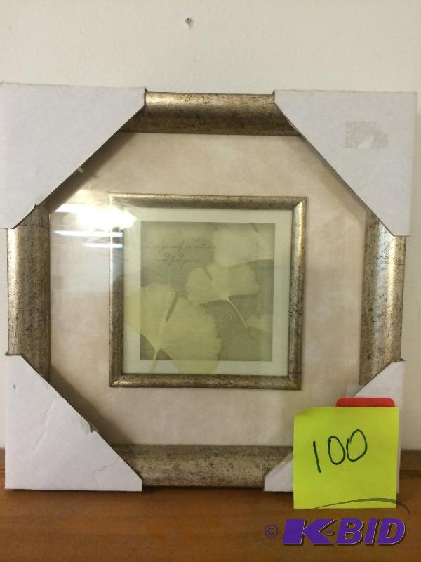 lot 100 image: 2 pictures