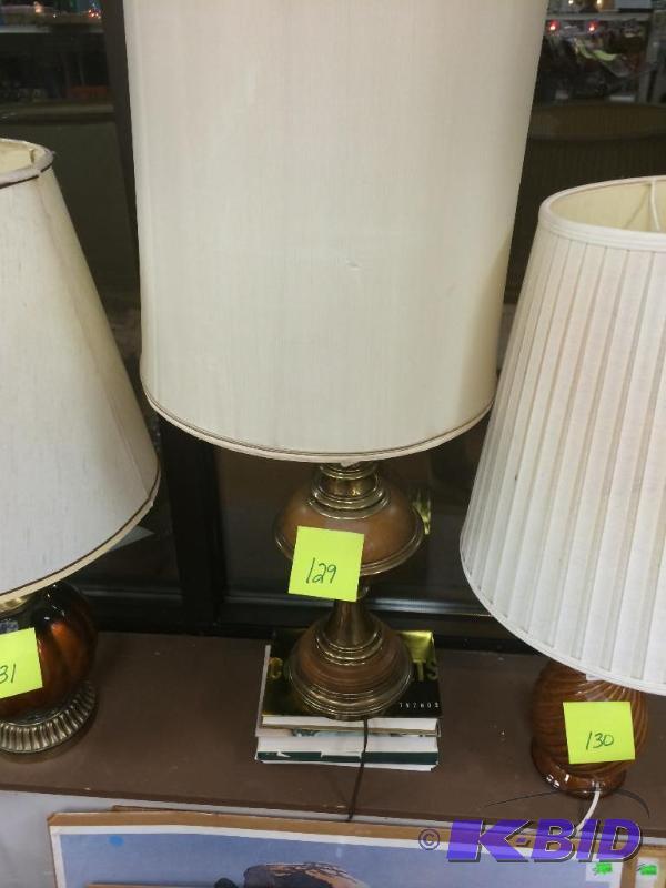 lot 129 image: lamp