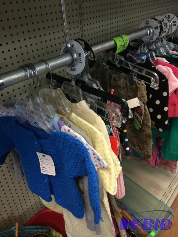 lot 228 image: Girls clothes