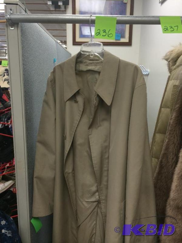 lot 236 image: Mens Sears size 44 tall overcoat