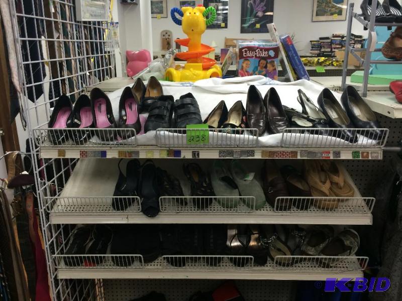 lot 238 image: 20 pairs of Ladys shoes