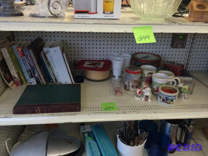 lot 250 image: contents of shelf