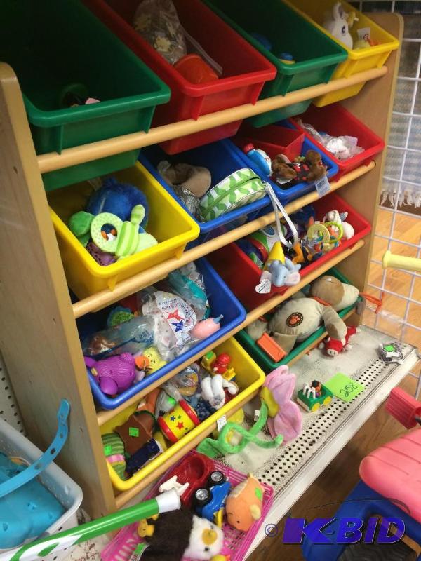 lot 258 image: toy sorter and toys on shelf