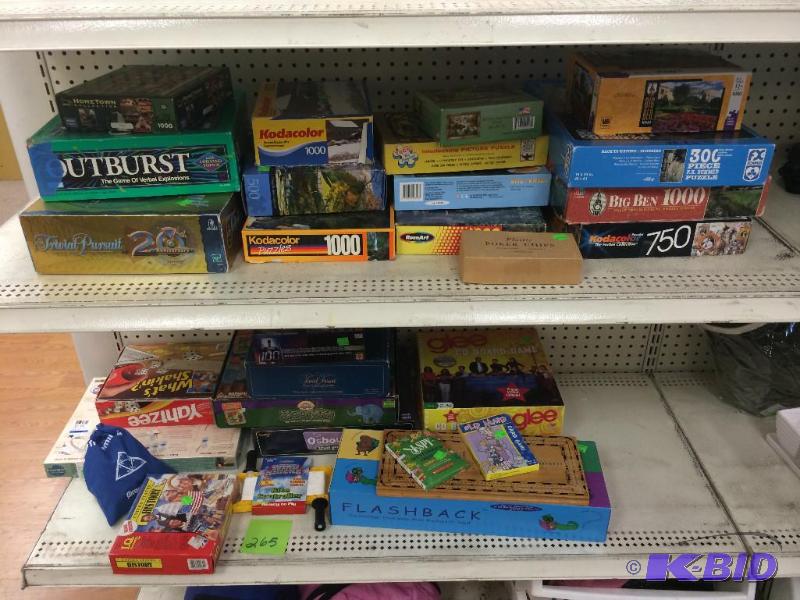 lot 265 image: games and puzzles