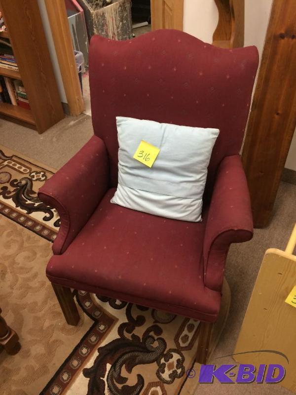 lot 316 image: chair and pillow