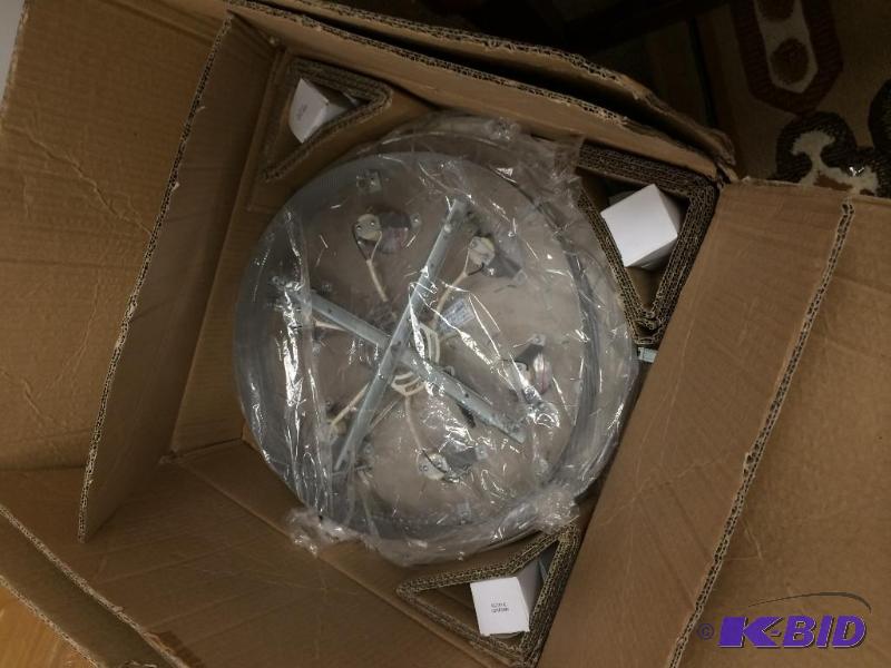lot 318 image: light fixture