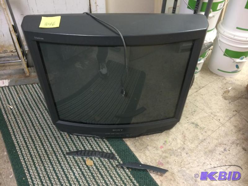 lot 346 image: 36 Sony Triniton tube TV