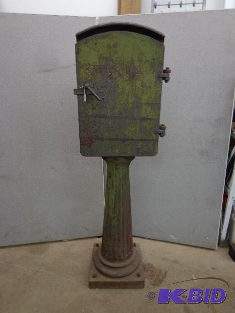 lot 1 image: Antique Electrical Rail&nbspRoad Switch Box ...