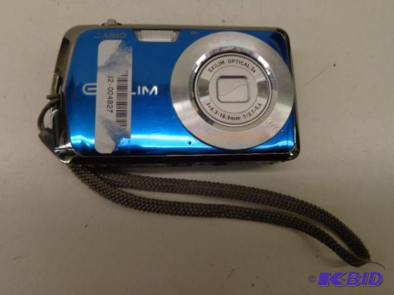 lot 107 image: Digital Camera   Casio Exilim Mega Pixels  3 ...