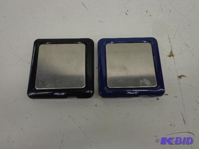 lot 31 image: Blade AWS    2 scales  1 - Black Model B...