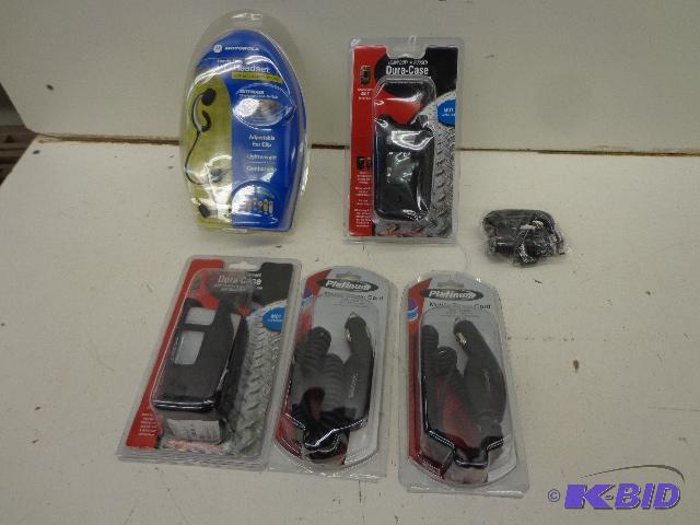 lot 67 image: Phone Accessories   New Motorola Headset (Mod...