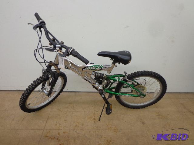 lot 77 image: PK Aluminum 20" Bike   21 Speed Bike  Ni...