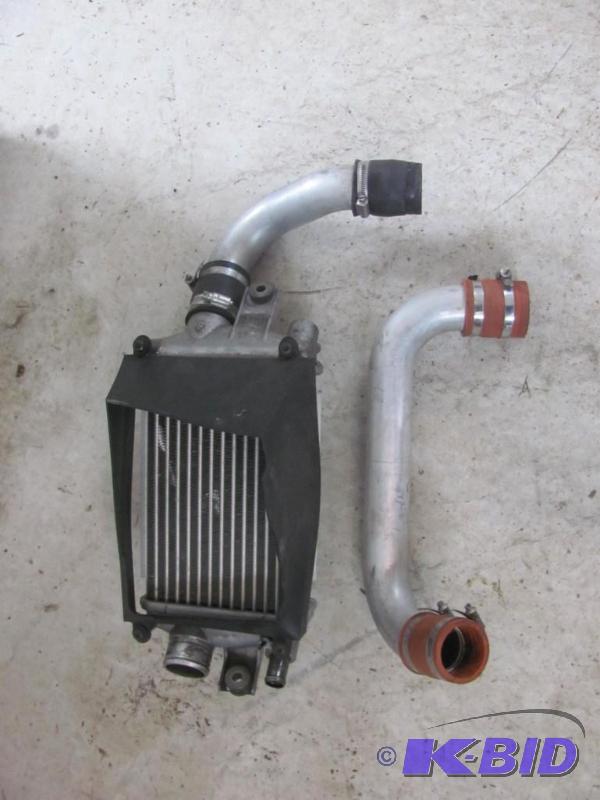 Intercooler with Inlet and Outlet Pipes