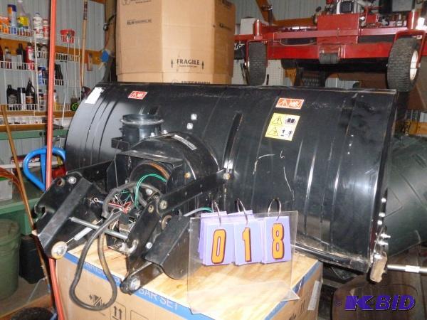 lot 18 image: Huskavarna 50" snowblower. Model 45-04 1...