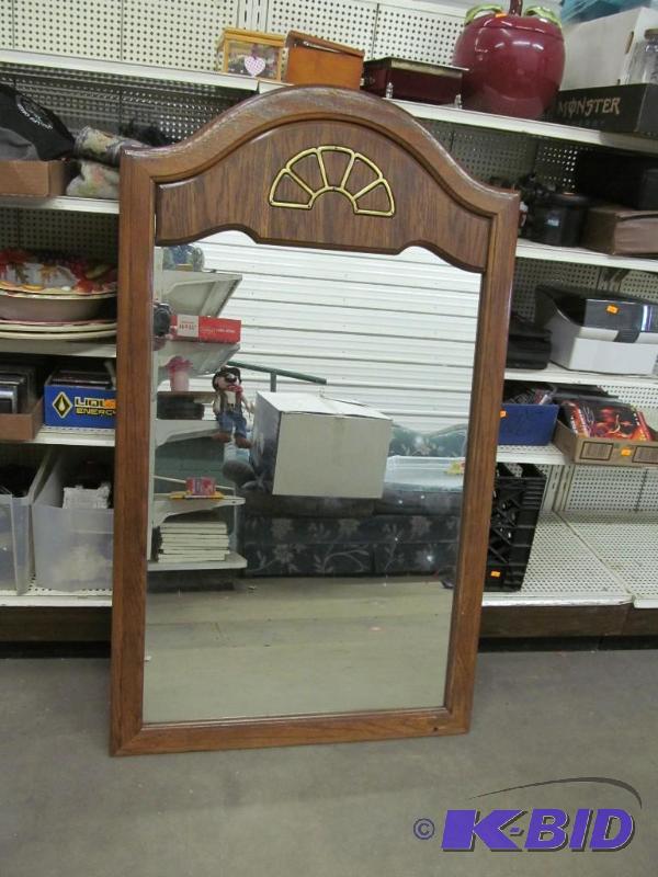 lot 121 image: mirror