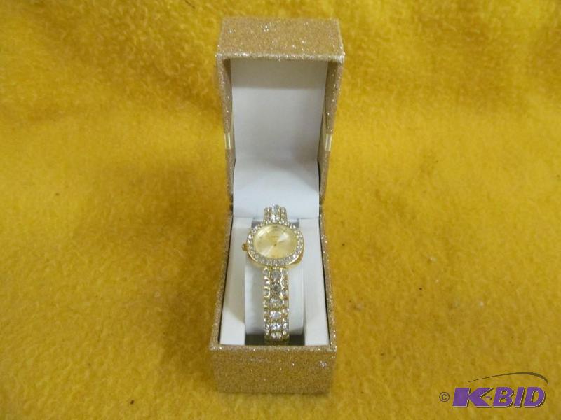 lot 136 image: watch