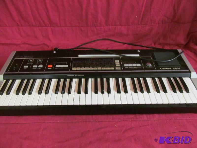 lot 194 image: keyboard