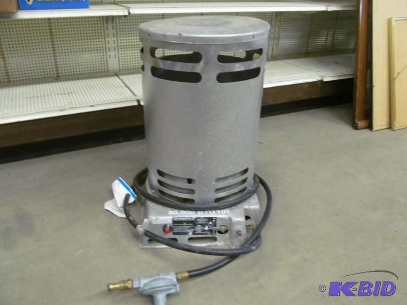 lot 74 image: heater