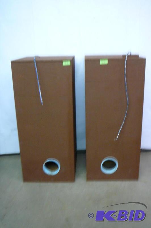 2 - Large Speakers 4 - 8&quot Subs in each b...