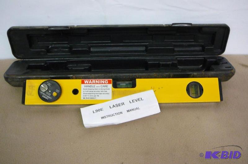 Laser Level and case L90E...
