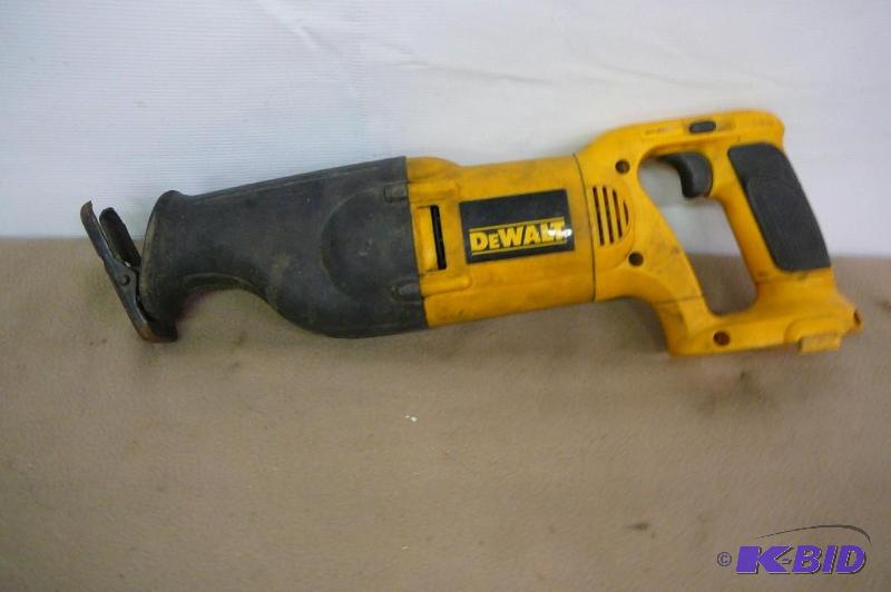 14.4 Volt Dewalt Reciprocating saw DW9737 No ...