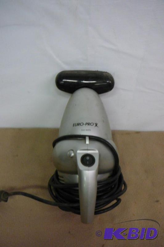 Vacuum Shark Euro-pro 600 watts Works...