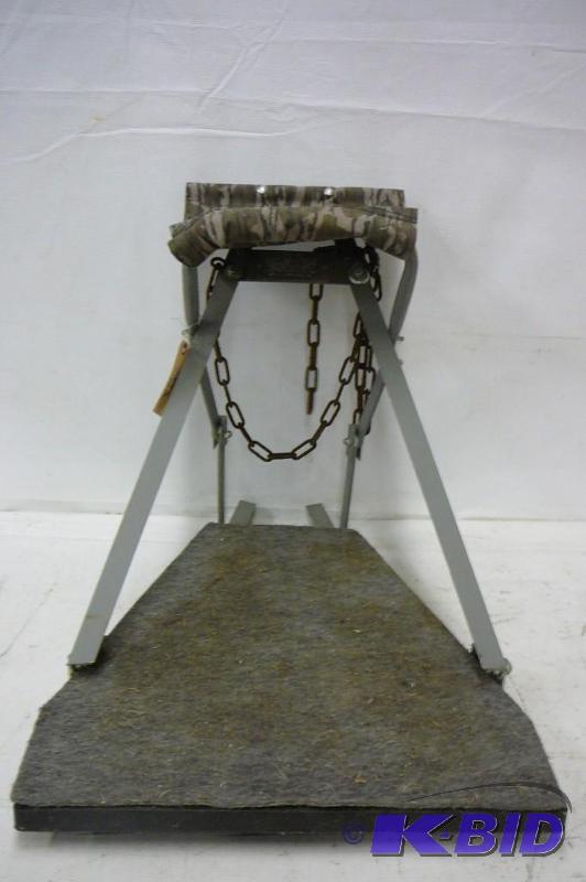 Deer Hunting Alum Tree Stand Loc-On Company...