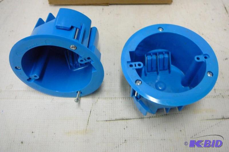 Carlon old work box B618R 12...