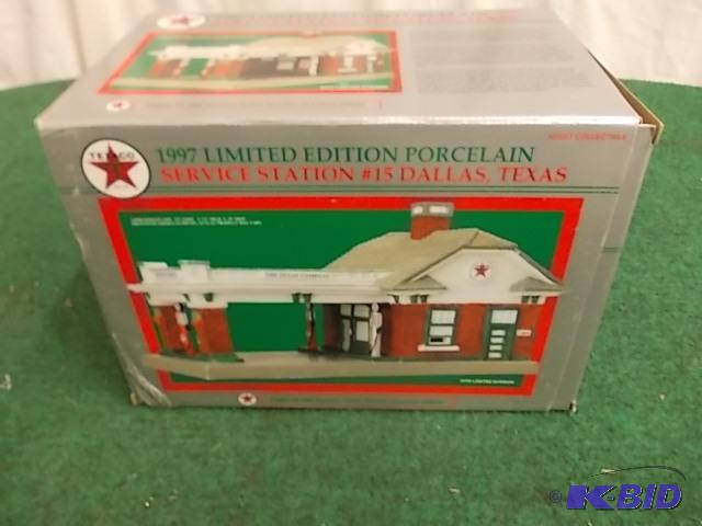 1997 Limited Edition Porcelain service Statio...