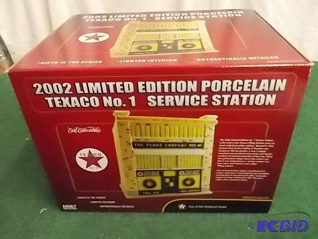 2002 Limited Edition Porcelain Texaco #1 Serv...