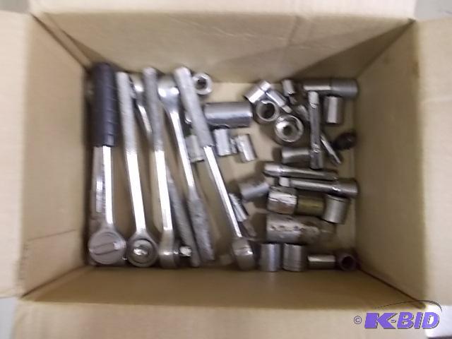 38 Drive Ratchet, Extensions, Sockets...