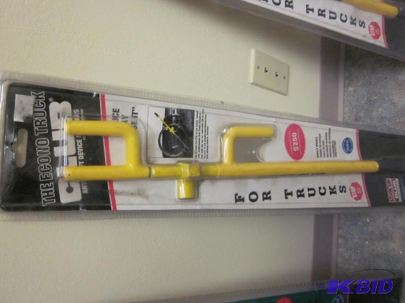 lot 3 image: New in Package
