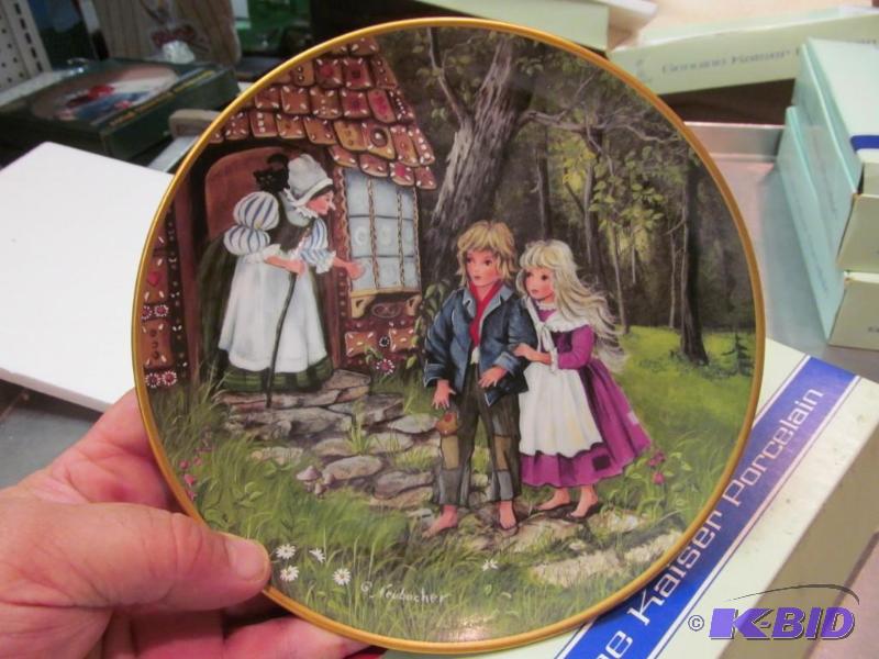 HANSEL AND GRETELCollector Plate by  GERDE NEUBACHER