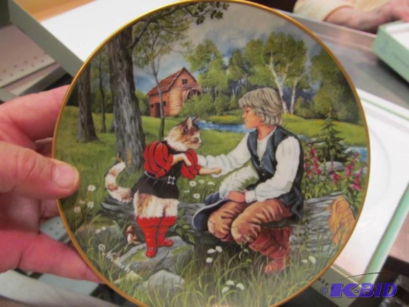 PUSS IN BOOTS  Collector Plate by GERDE NEUBACHER