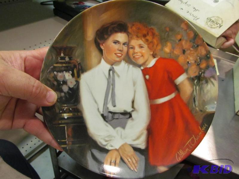 ANNIE AND GRACE  Collector Plate by EDWIN KNOWLES